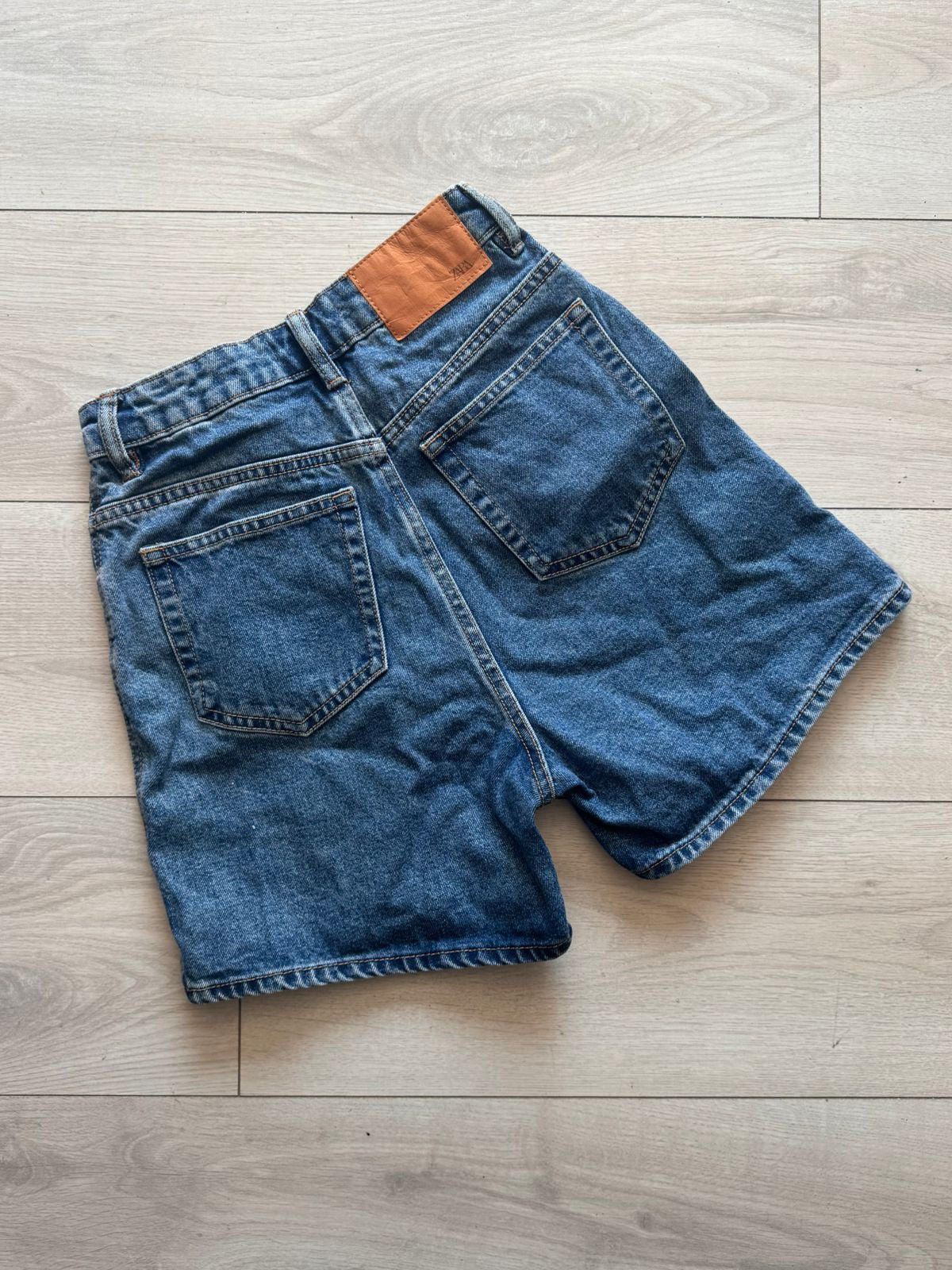 Short Zara