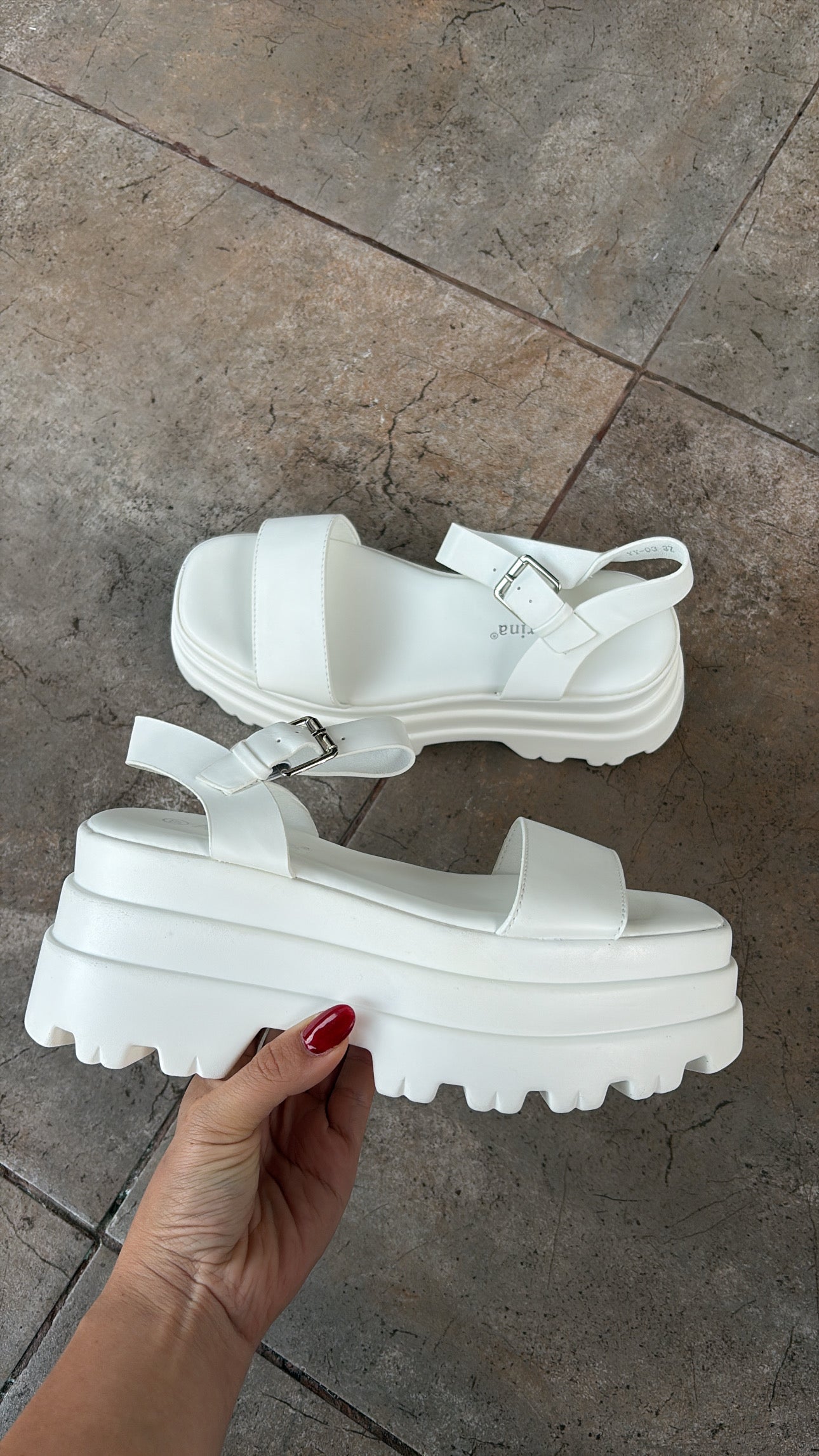 Sandalias estilo c/moran